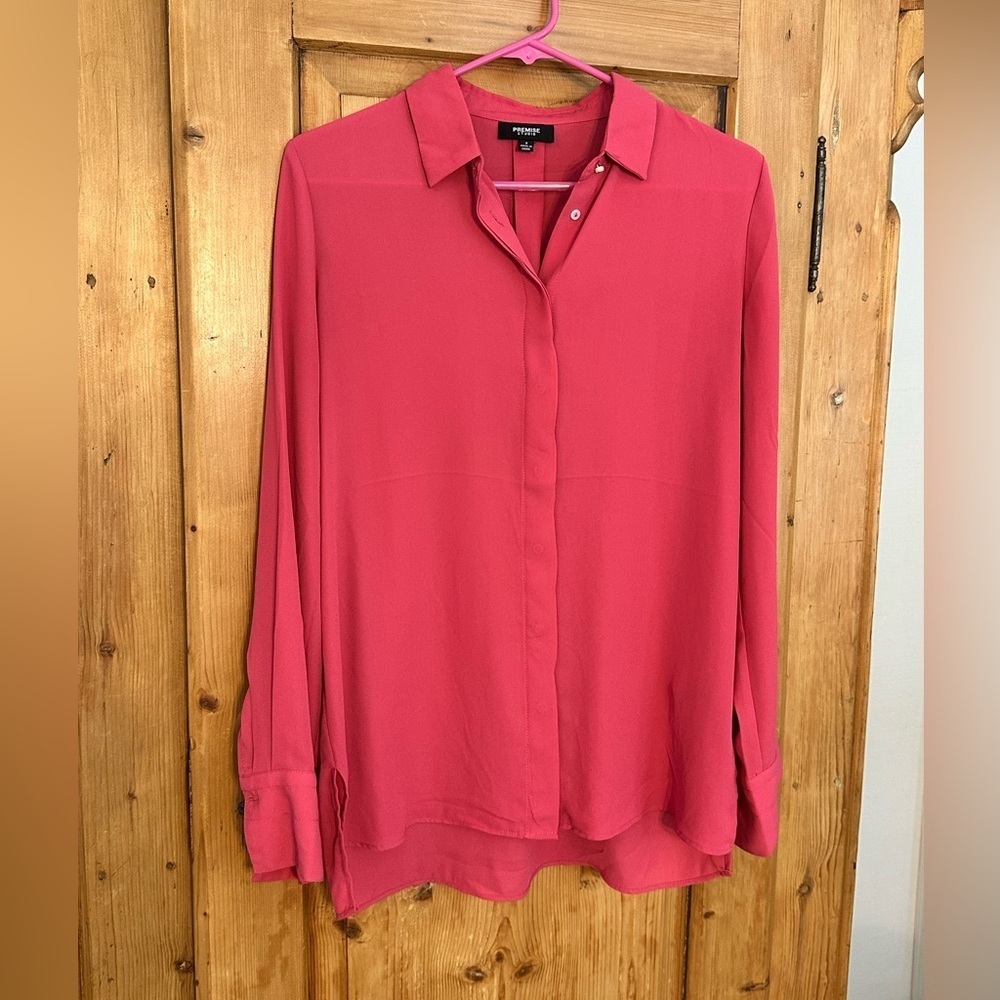 Premise Studio Orangey-Pinky Button Down Blouse Barbiecore Mean Girls Fairycore